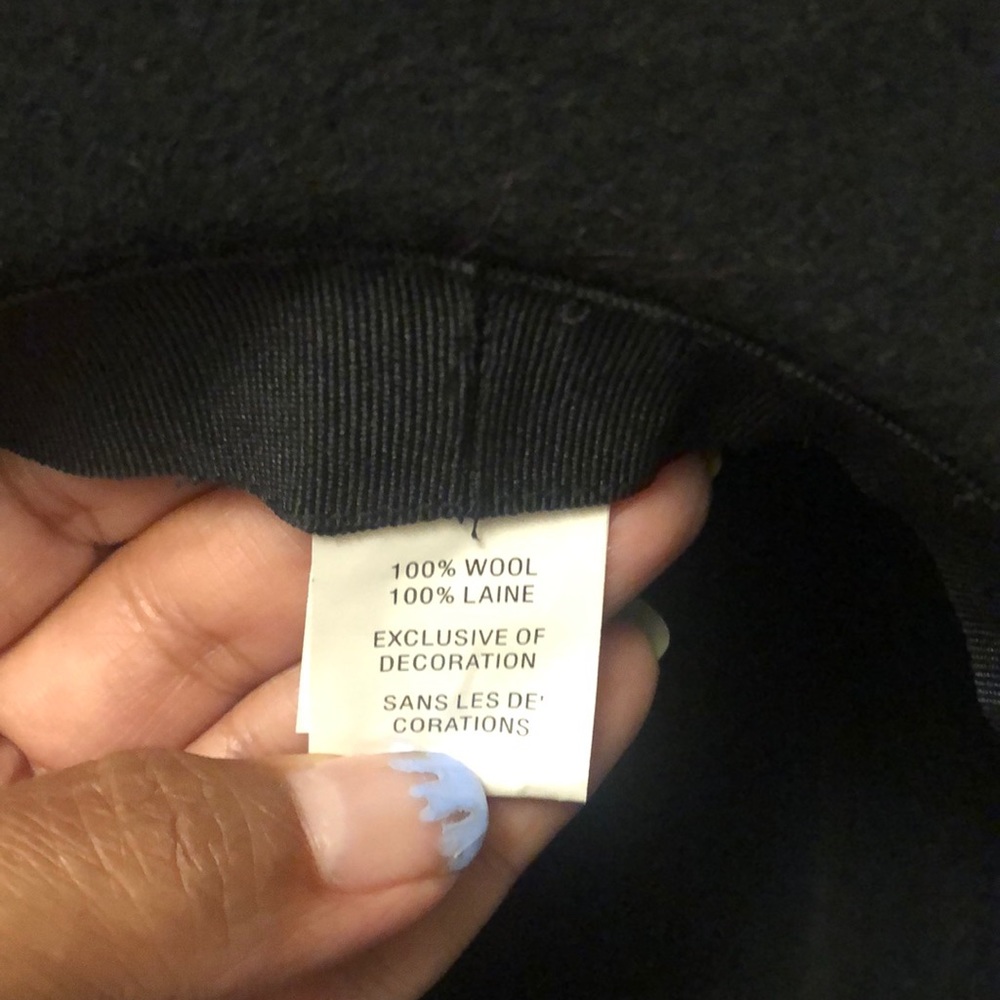 Black short floppy hat - Picture 8 of 11